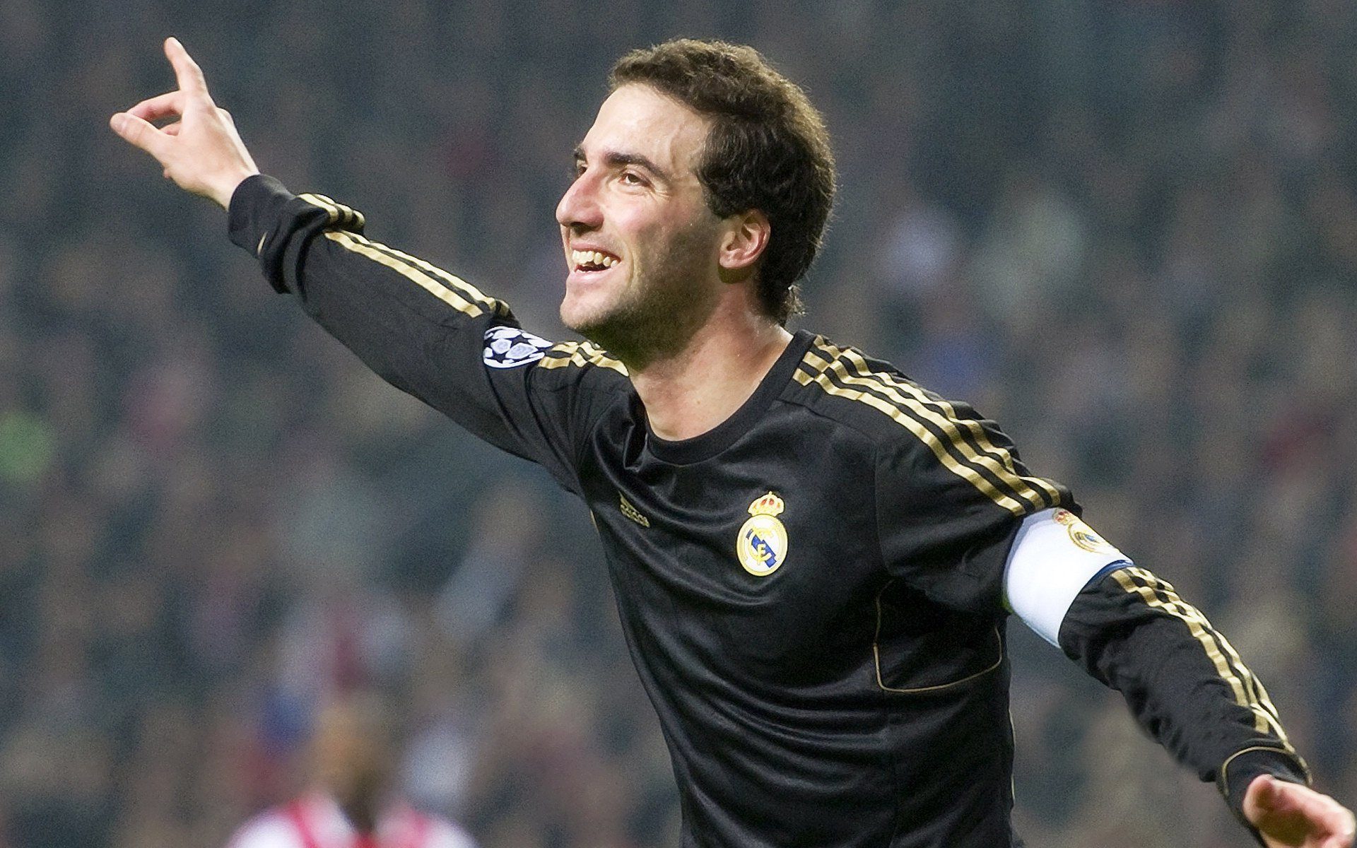 莱比锡红牛新秀迅速融入球队，展现出色个人能力，莱比锡红牛是哪国球队